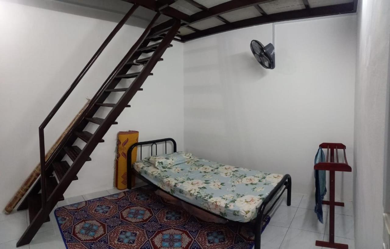 Homestay D'Mama Ifor Muslimi Tanjong Malim Eksteriør billede