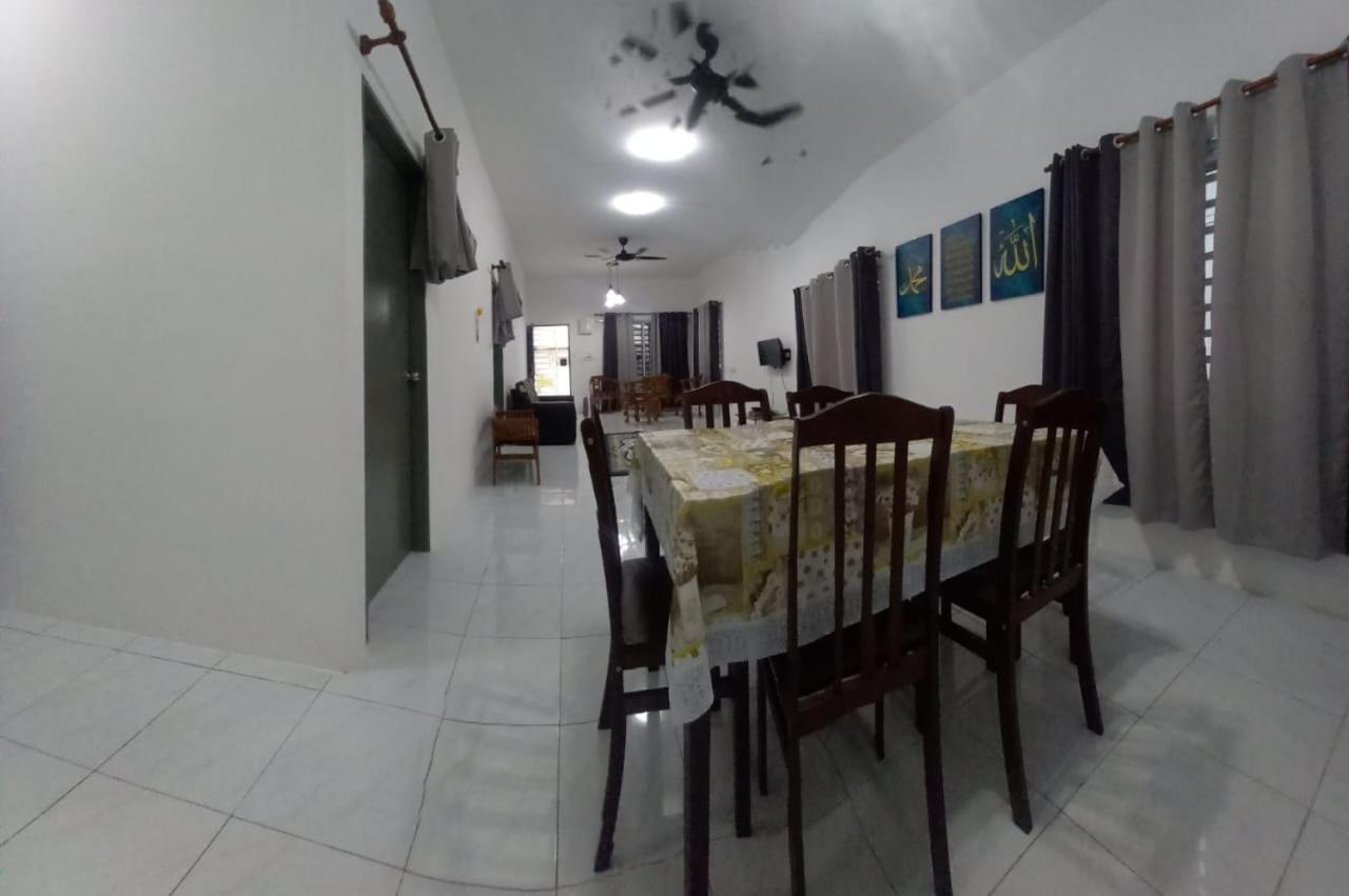 Homestay D'Mama Ifor Muslimi Tanjong Malim Eksteriør billede