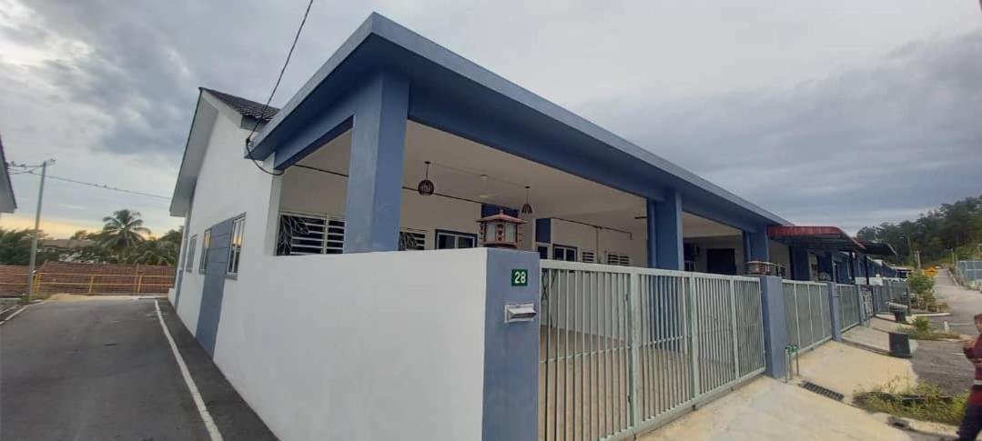 Homestay D'Mama Ifor Muslimi Tanjong Malim Eksteriør billede